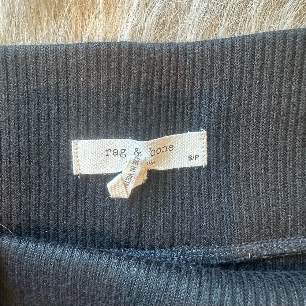 Rag & Bone Rib Knit Ribbed Bike Shorts - Size Small - Black - Perfect Condition! - Picture 4 of 8